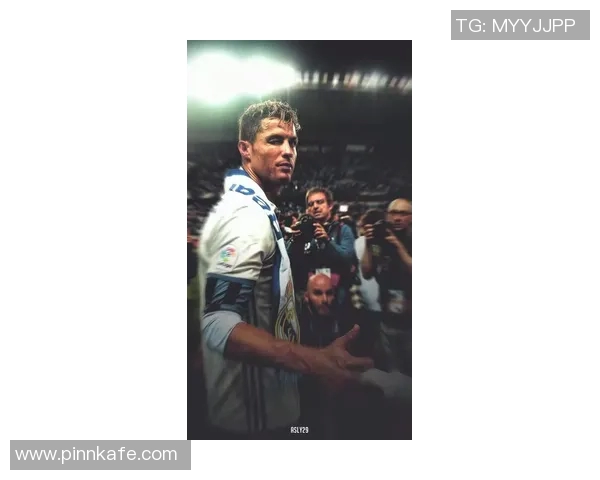 全球最帅年轻足球明星排名 这些球员凭实力与颜值征服了球迷