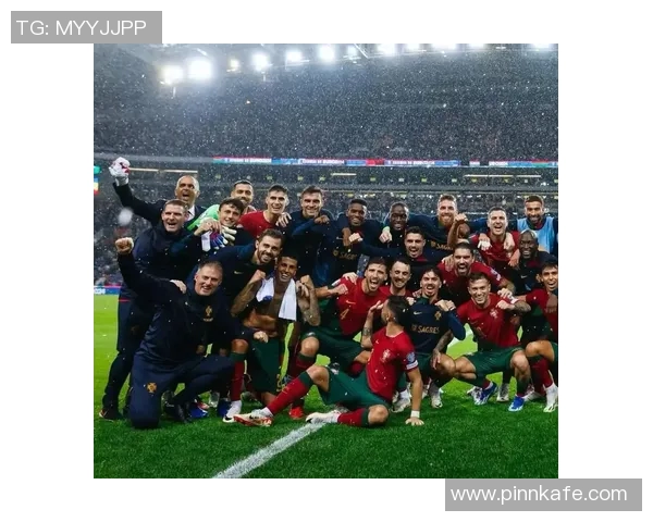 足球球星深夜偷腥传闻再起豪门婚姻与私生活再受关注 足球球星深夜偷腥传闻再起豪门婚姻与私生活再受关注