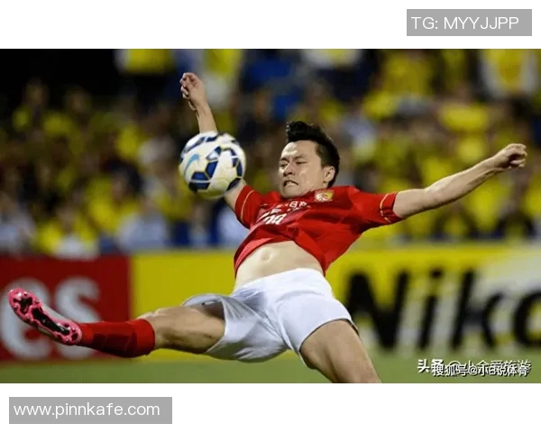 只有一块腹肌的国足球星凭一技之长走红背后隐藏的汗水与坚持 只有一块腹肌的国足球星凭一技之长走红背后隐藏的汗水与坚持