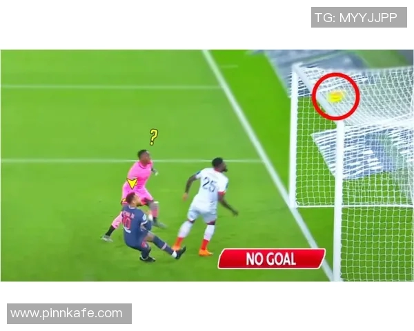 球场上的璀璨明星:透视当今足坛顶级球员的荣耀与挑战 球场上的璀璨明星:透视当今足坛顶级球员的荣耀与挑战